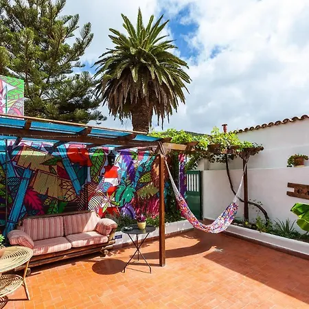 Patio Hostel (Adults Only)-2